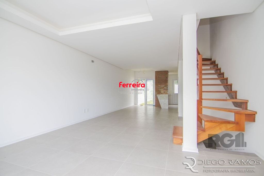 Casa de 3 Dormitórios á venda no Bairro Portal Do Guarujá