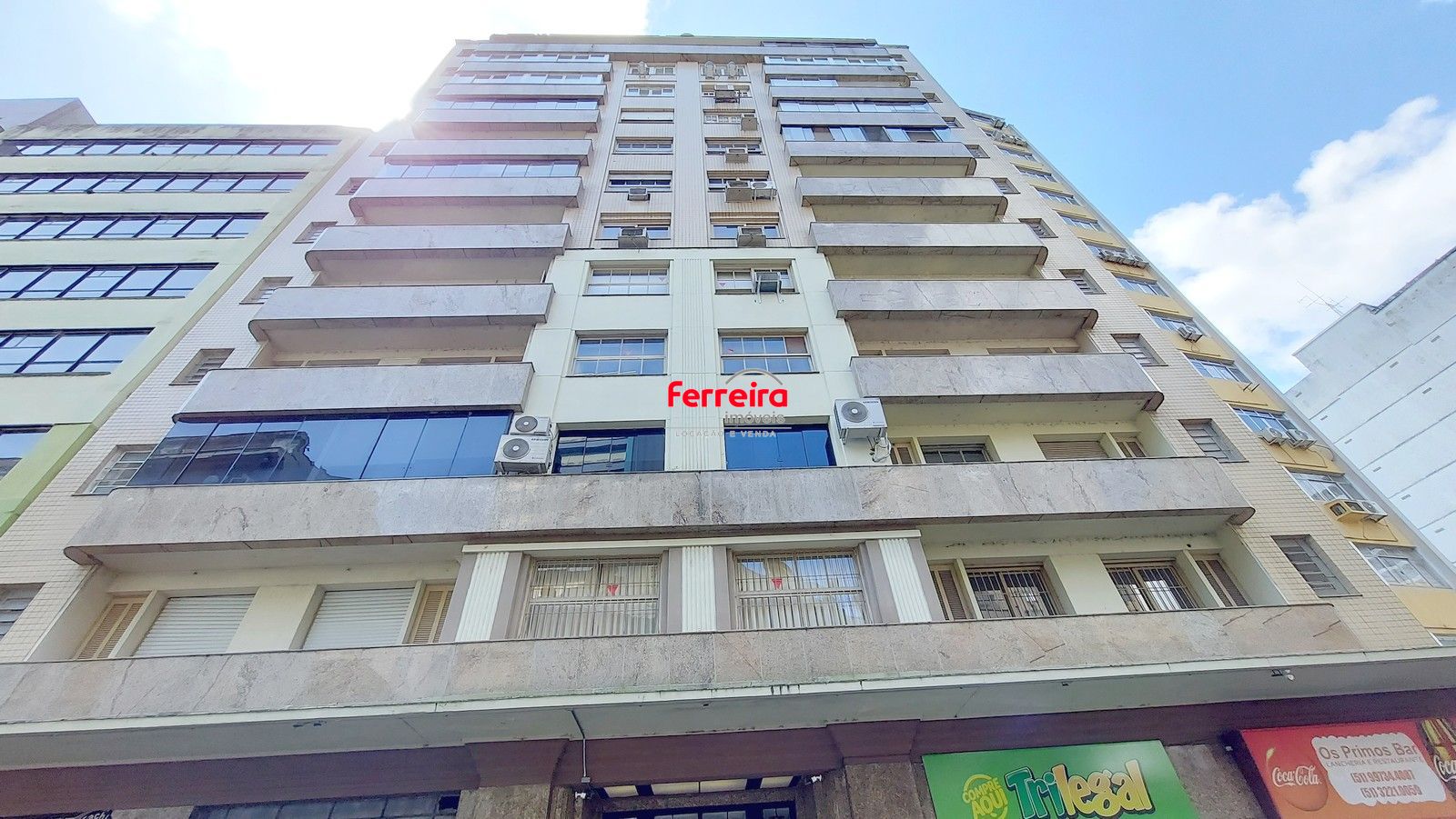 Sala a venda com 95m²