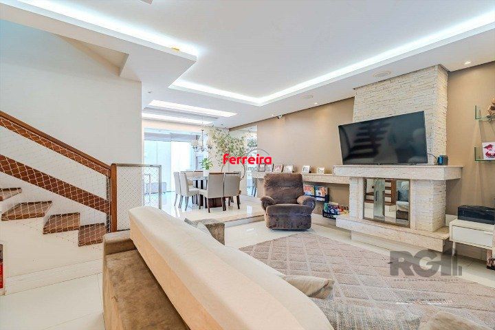 Casa 3 quartos à venda, 210m², Tristeza - Porto Alegre