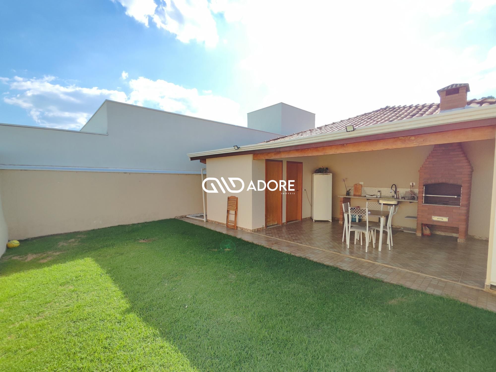 Casa de Condomínio à venda com 3 quartos, 154m² - Foto 1