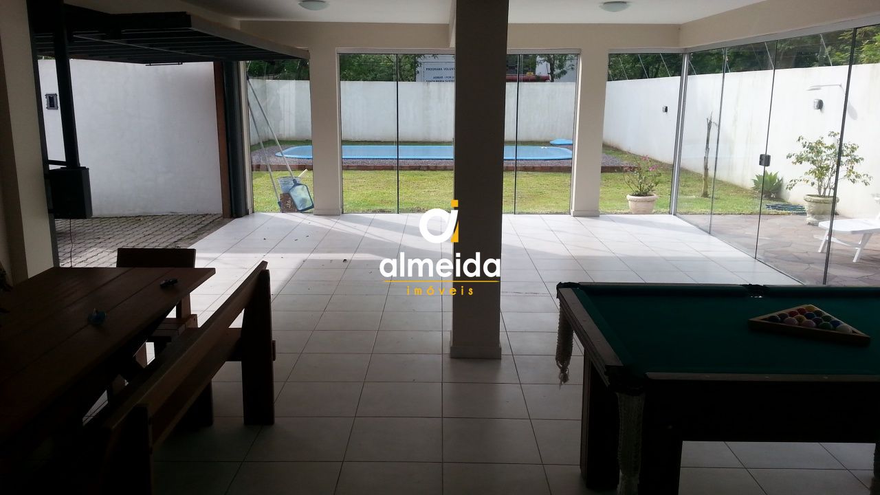 Casa à venda com 4 quartos, 240m² - Foto 58