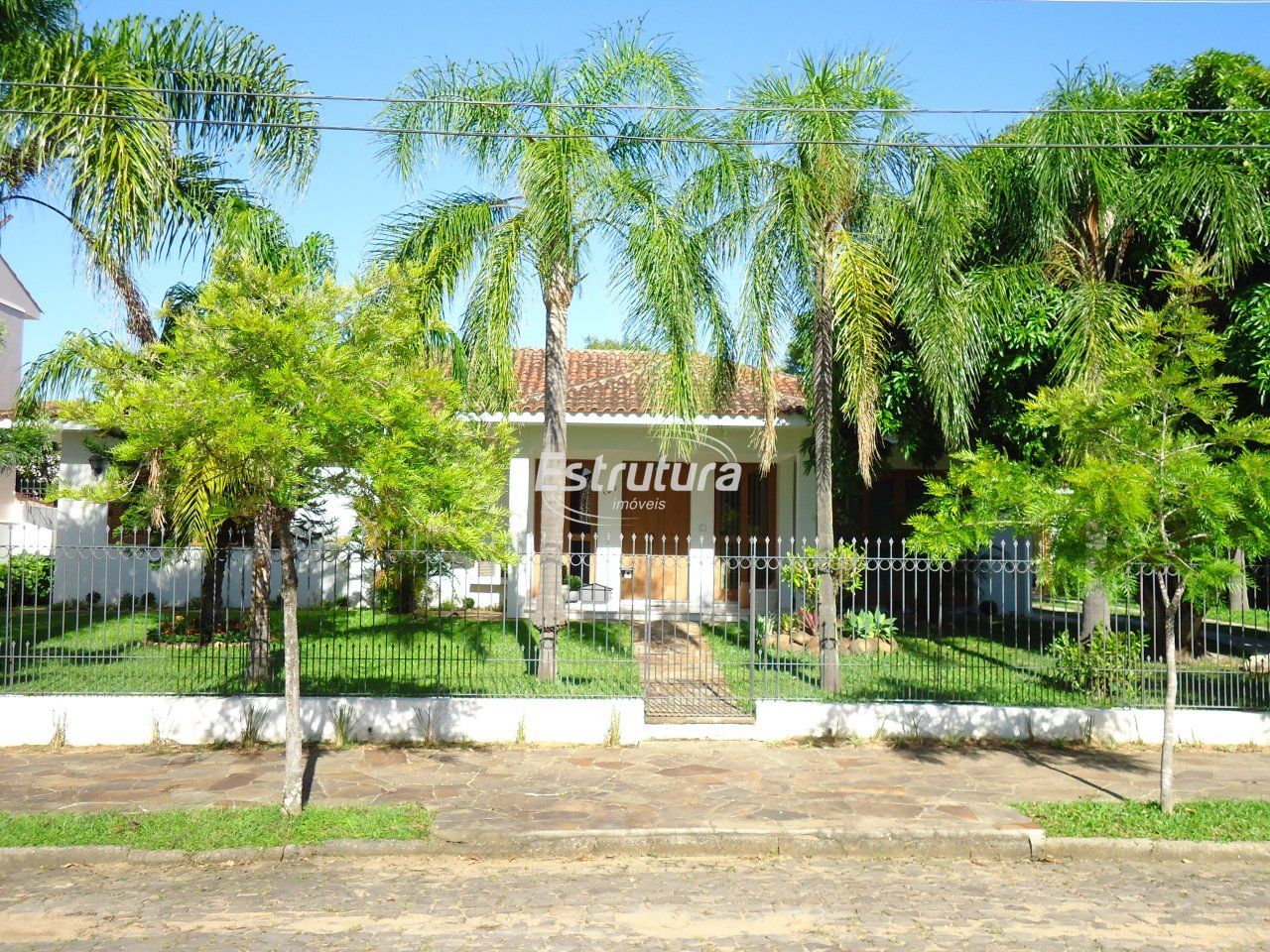 Casa  venda  no Camobi - Santa Maria, RS. Imveis