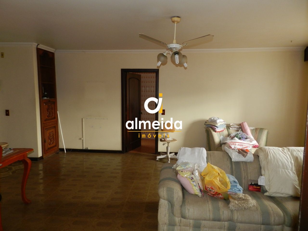 Apartamento à venda com 3 quartos, 270m² - Foto 12