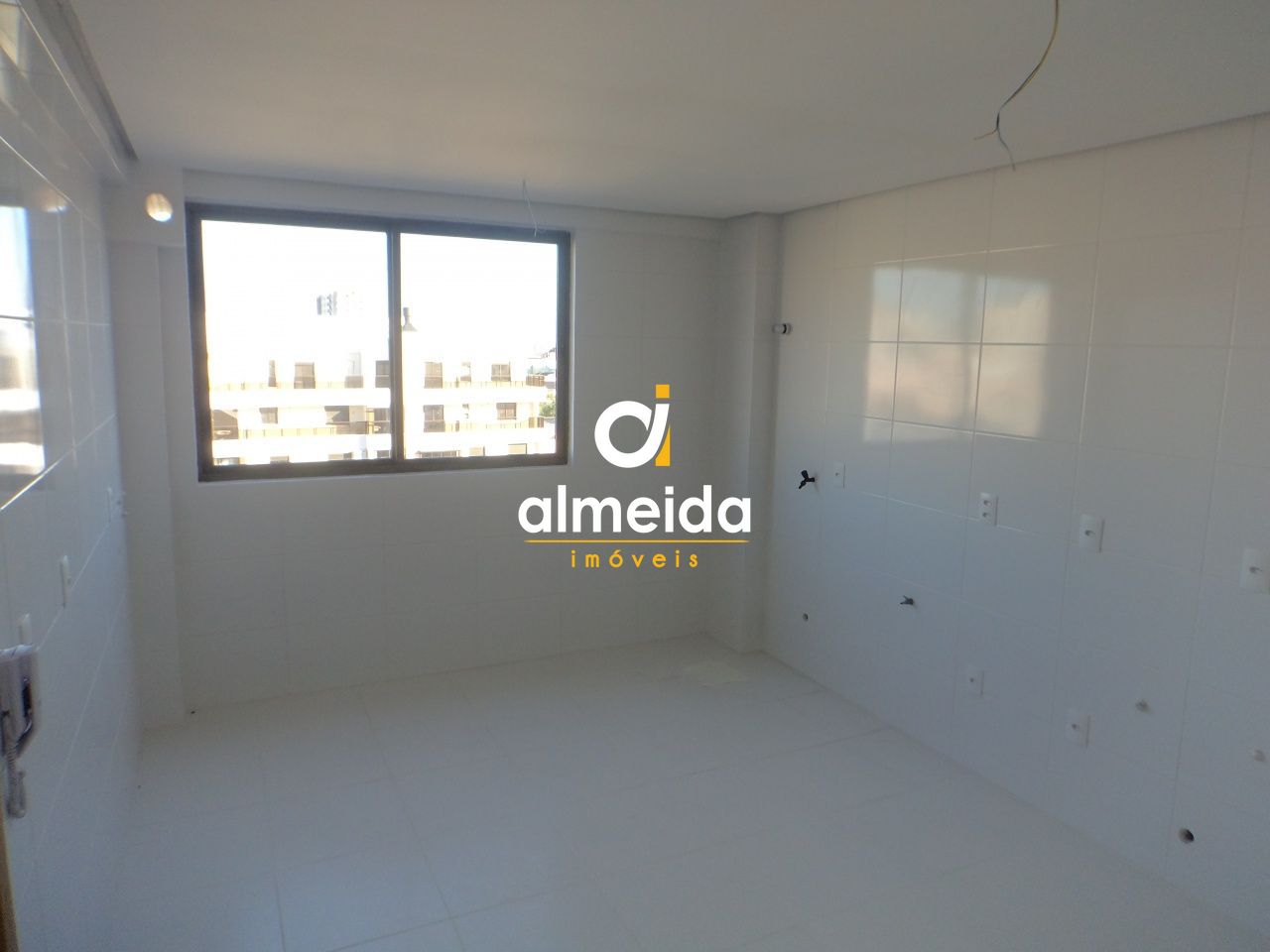 Apartamento à venda com 3 quartos, 114m² - Foto 18