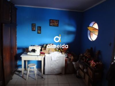 Casa à venda com 4 quartos, 243m² - Foto 14