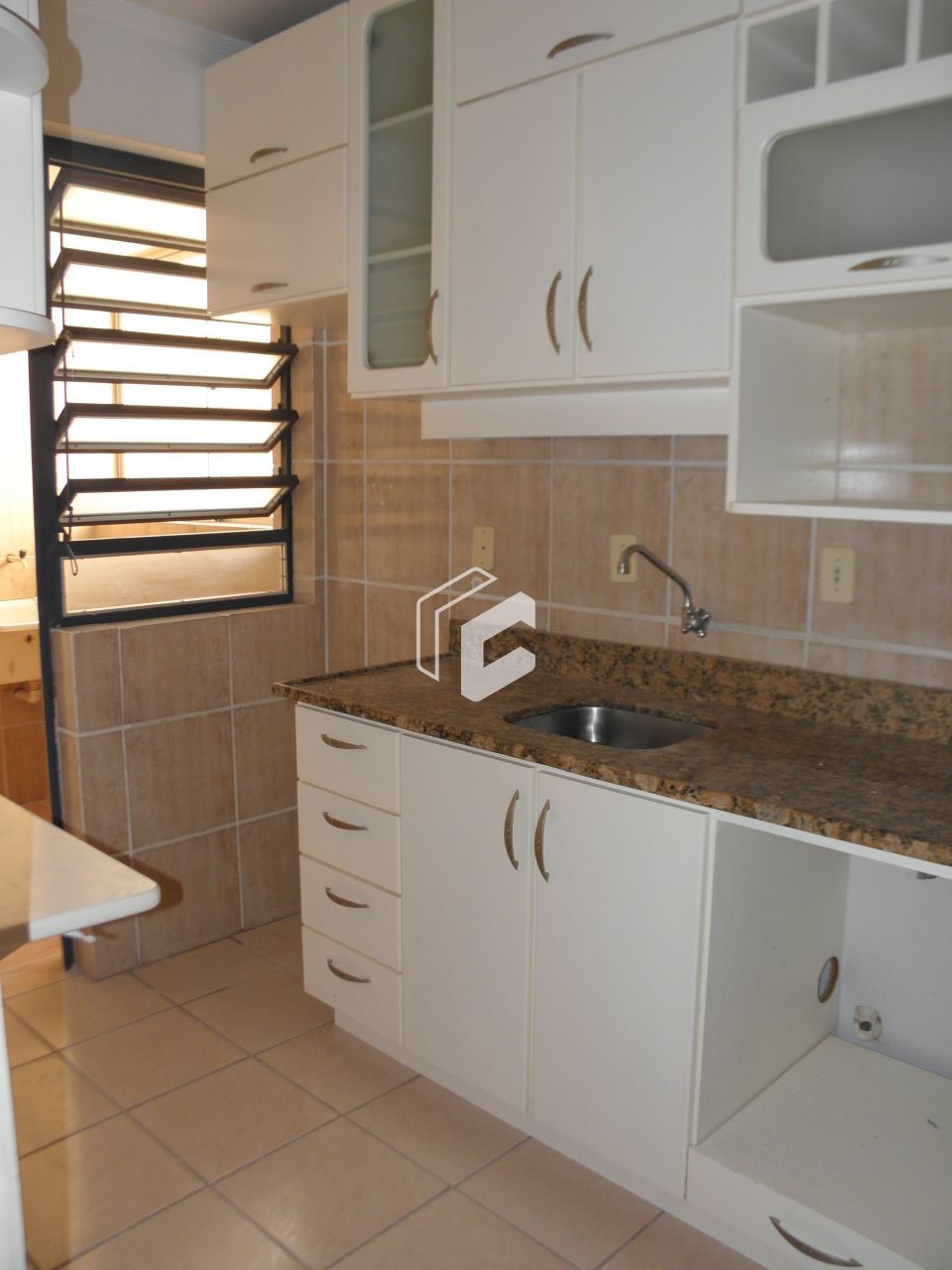 Apartamento à venda com 3 quartos, 76m² - Foto 11