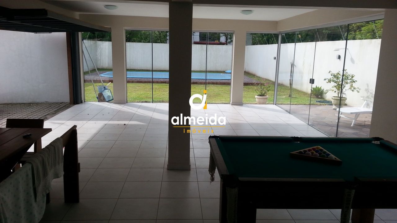 Casa à venda com 4 quartos, 240m² - Foto 55