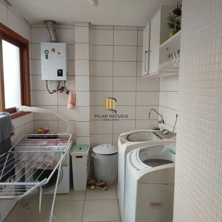 Sobrado com 3 dormitórios, terraço e espaço gourmet no São Sebastião – POA