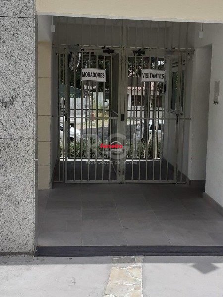 Apartamento 2 dormitórios e 1 vaga de garagem escriturada, no bairro Cristal