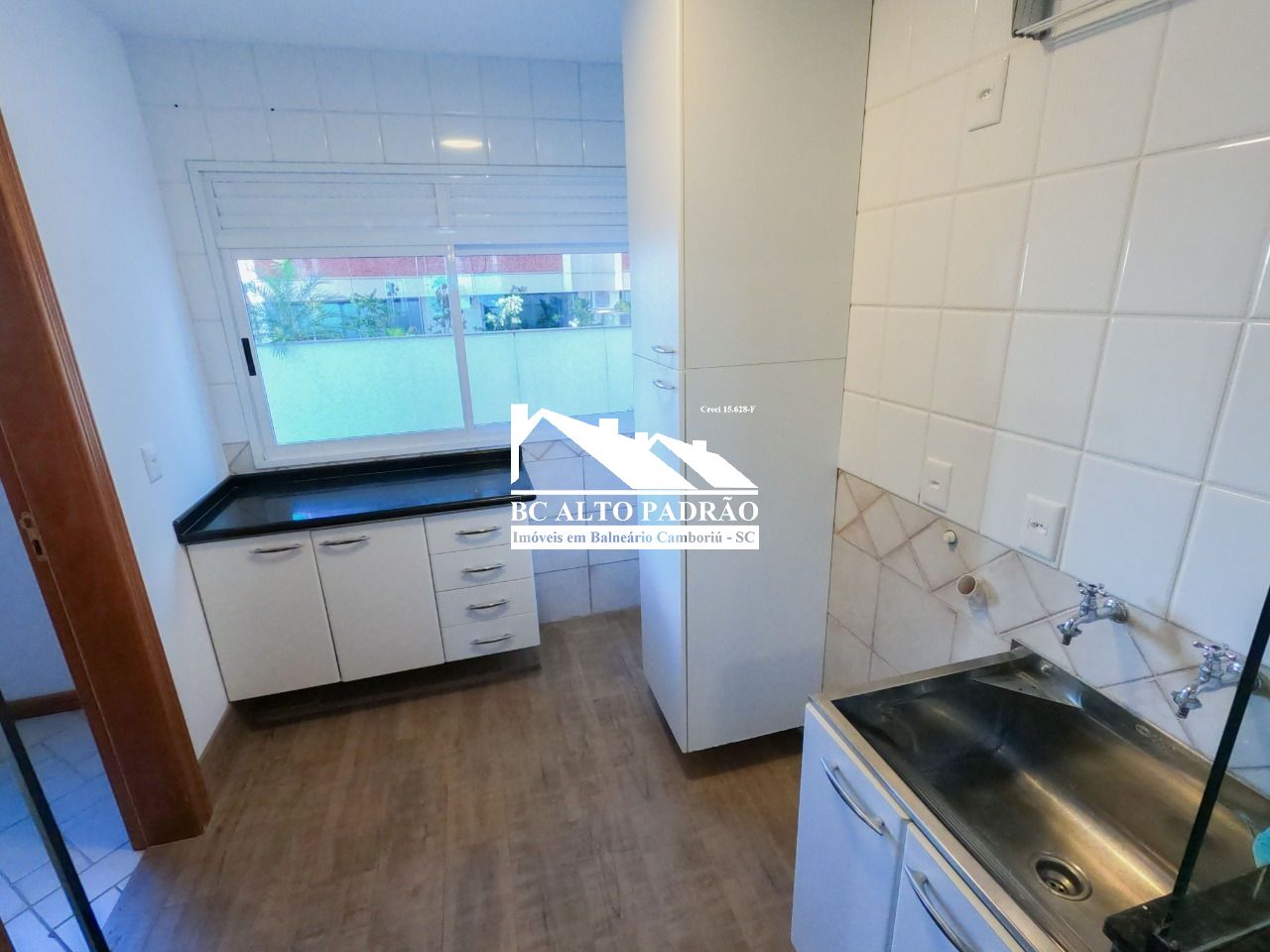 Apartamento à venda com 3 quartos, 185m² - Foto 19