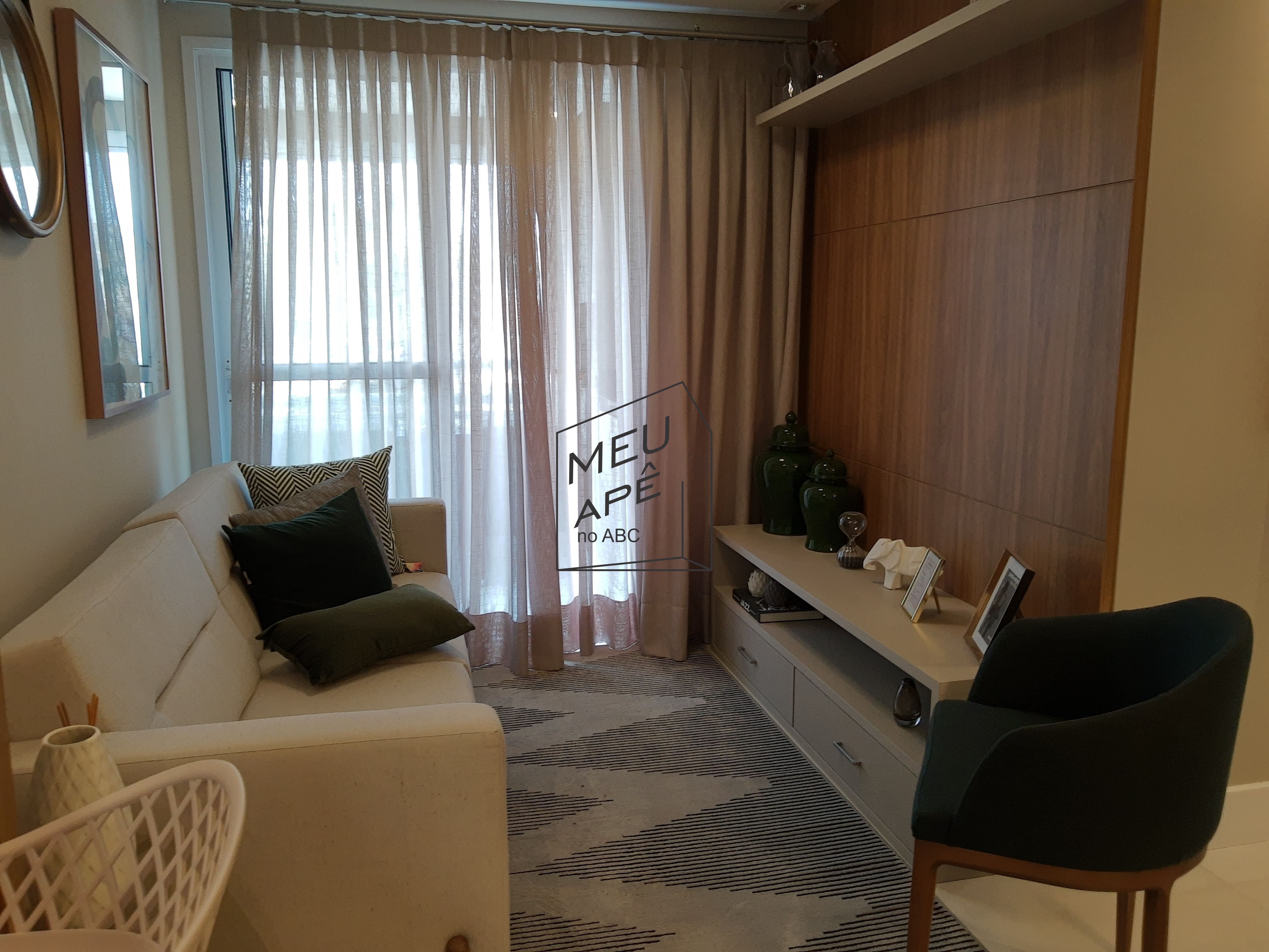 Apartamento à venda com 2 quartos, 64m² - Foto 4