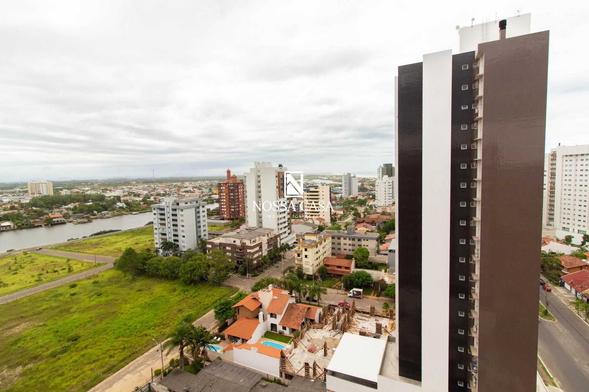 Cobertura à venda com 4 quartos, 250m² - Foto 60