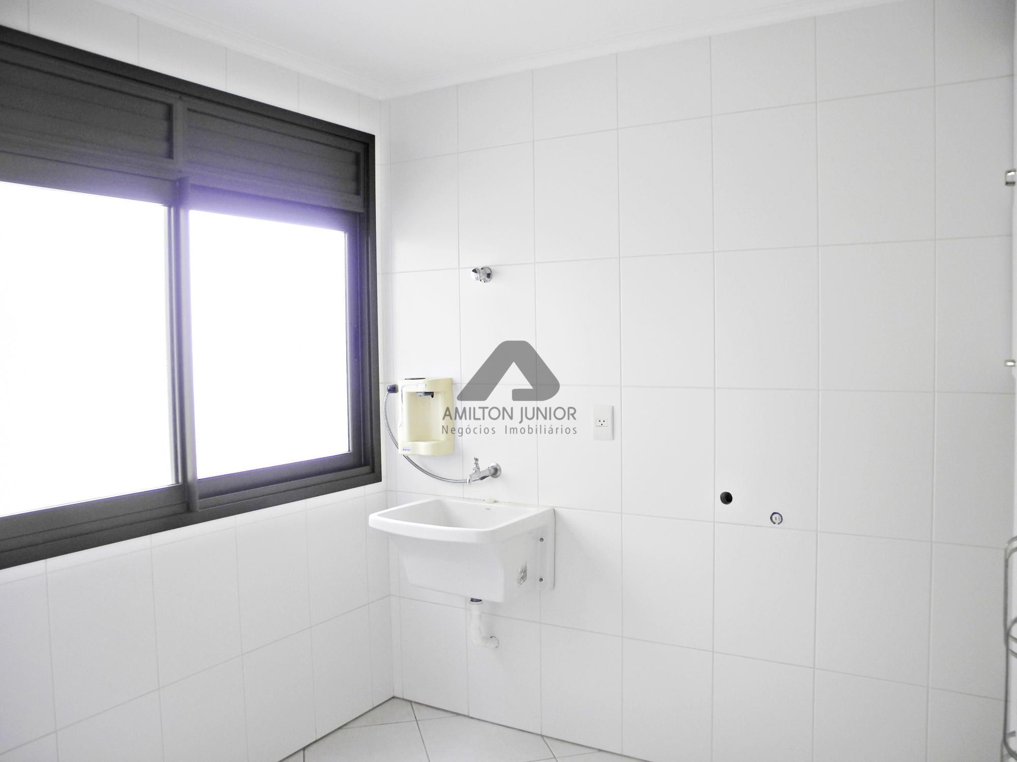 Apartamento à venda com 3 quartos, 140m² - Foto 25