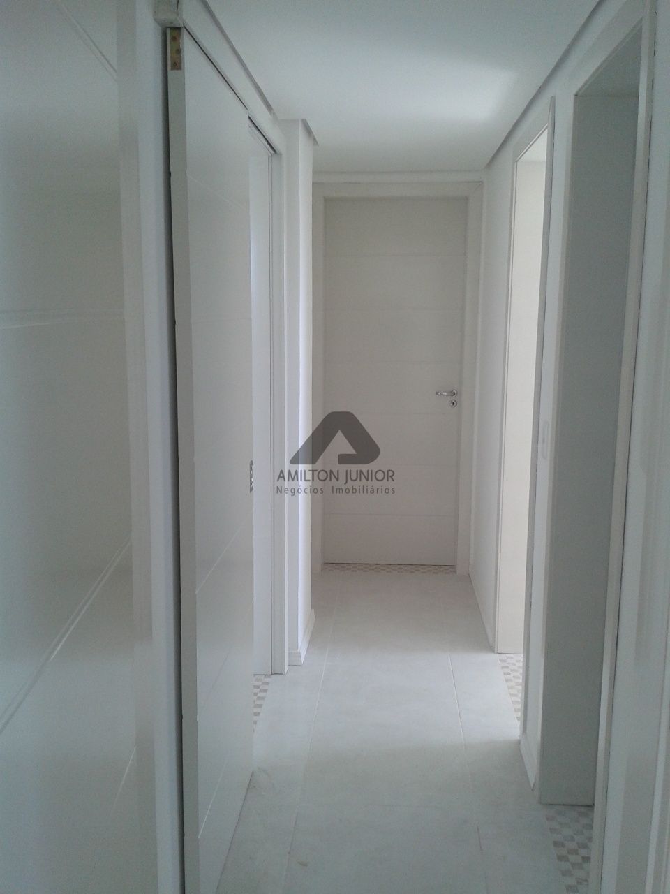 Apartamento à venda com 3 quartos, 150m² - Foto 5