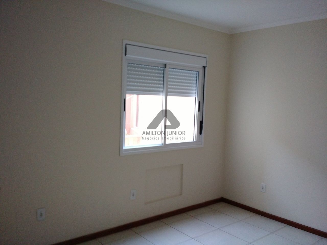 Apartamento à venda com 2 quartos, 75m² - Foto 8