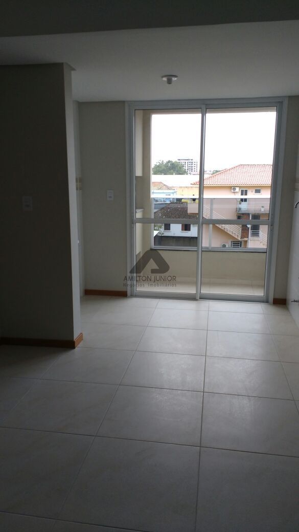 Apartamento à venda com 1 quarto, 40m² - Foto 3