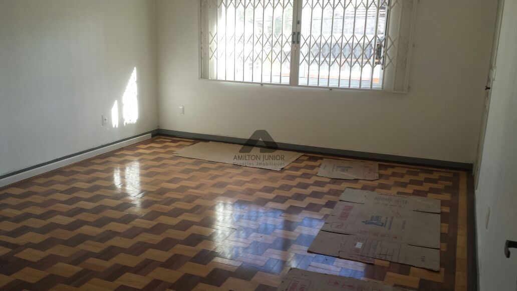 Apartamento à venda com 3 quartos, 185m² - Foto 3