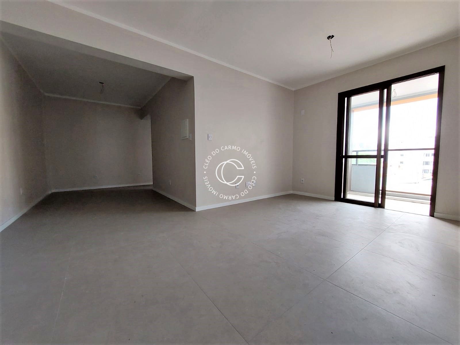 Apartamento à venda com 3 quartos, 110m² - Foto 1