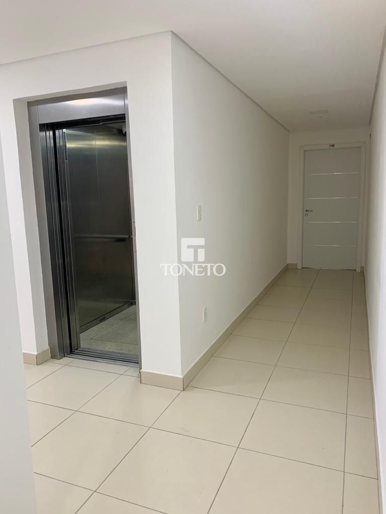 Apartamento à venda com 3 quartos, 200m² - Foto 12