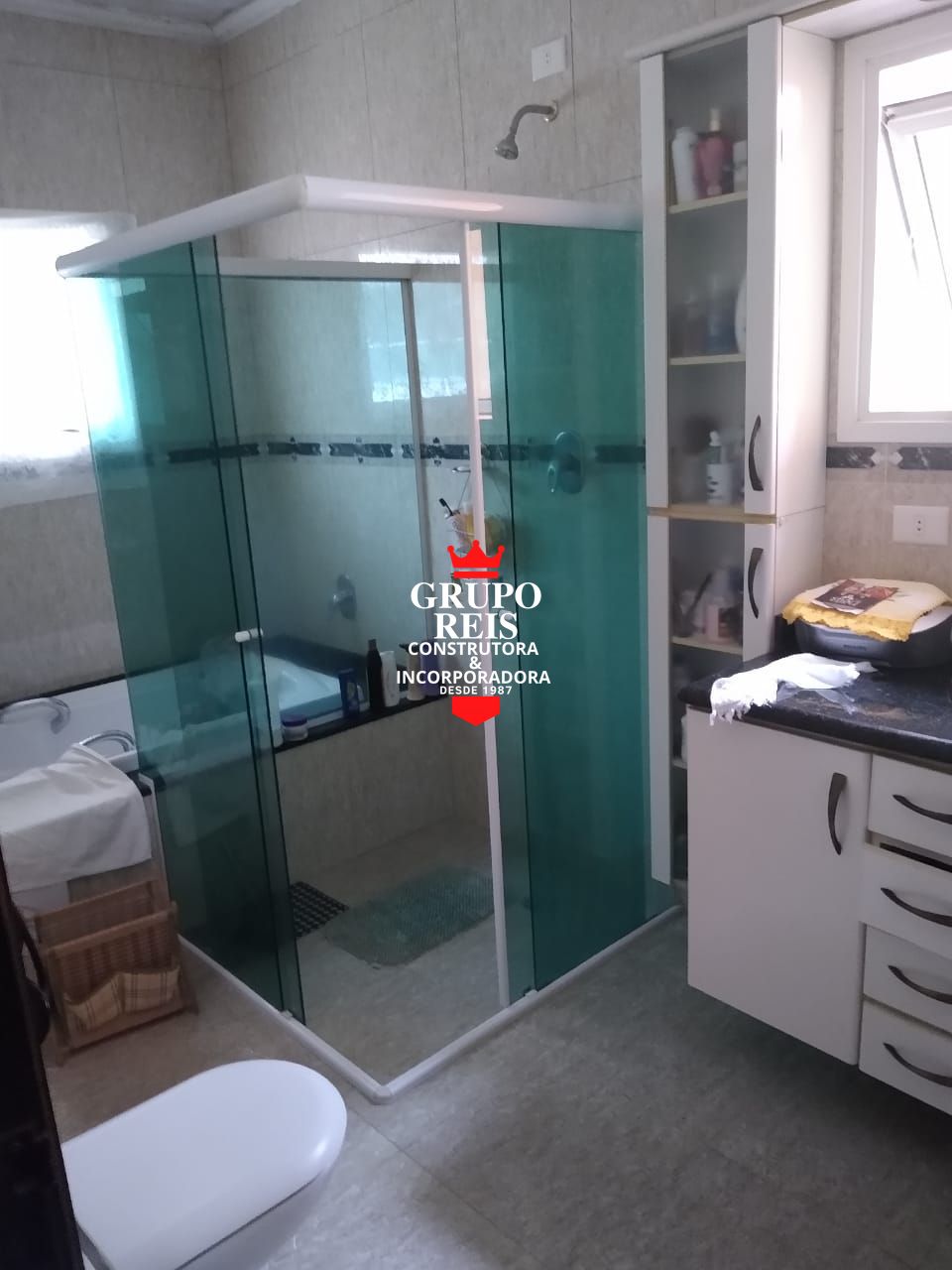 Luxo, espaço e exclusividade em um dos melhores condomínios 