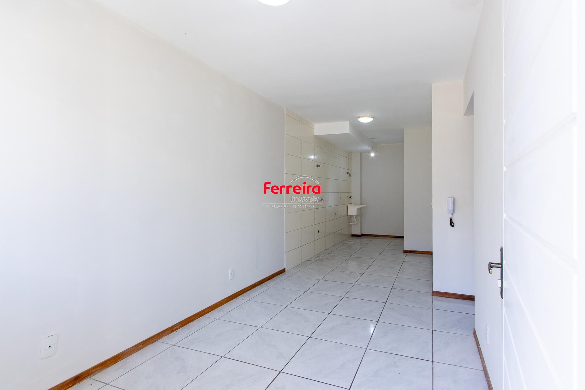Casa residencial em condominio fechado para locação no bairro Hípica