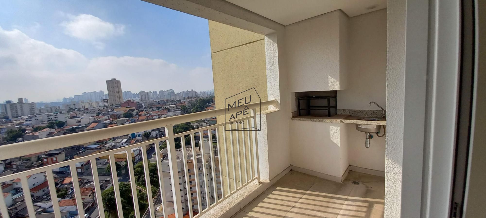 Apartamento à venda com 2 quartos, 63m² - Foto 1