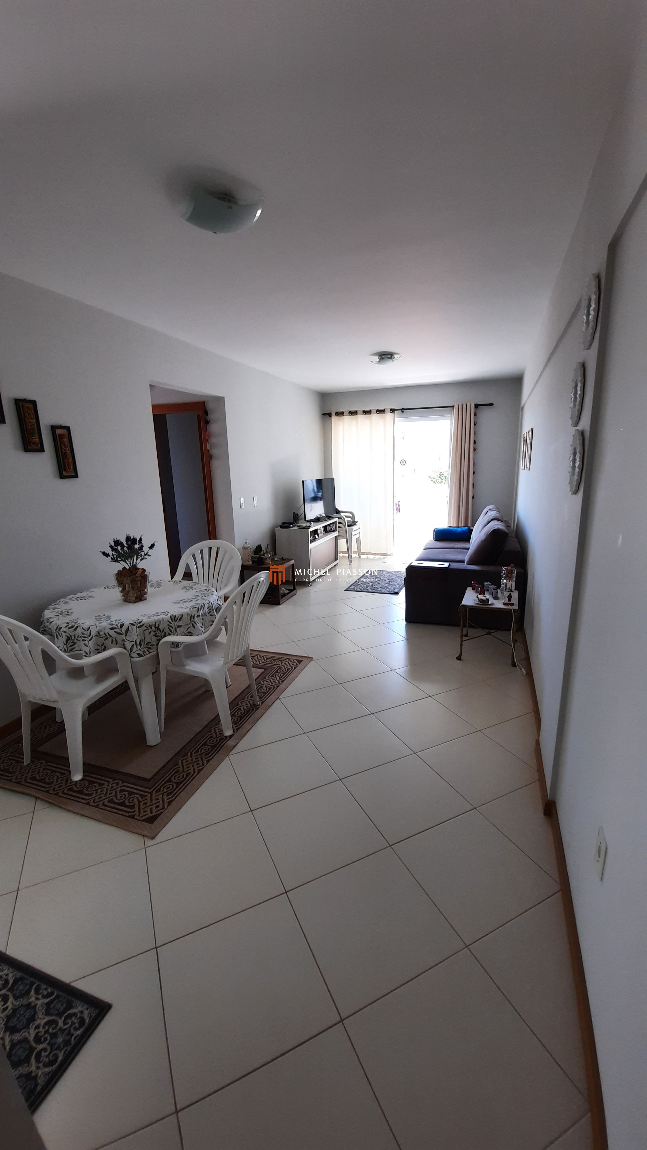 Apartamento à venda com 2 quartos, 67m² - Foto 4