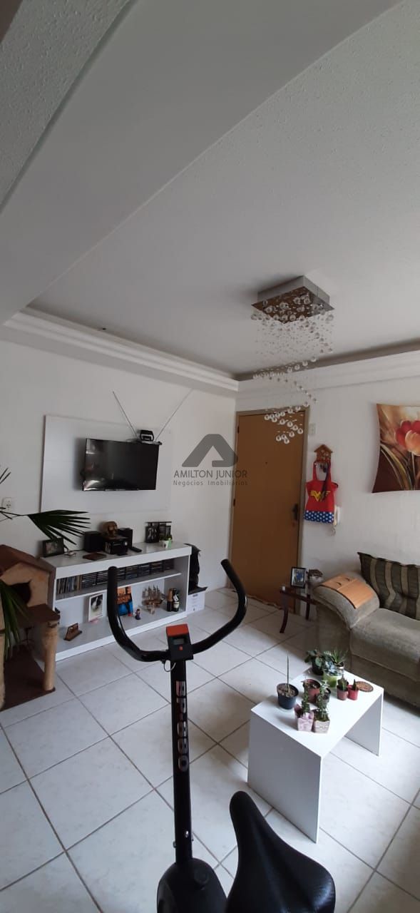 Apartamento à venda com 2 quartos, 46m² - Foto 2