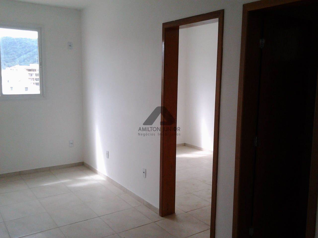 Apartamento à venda com 1 quarto, 40m² - Foto 3