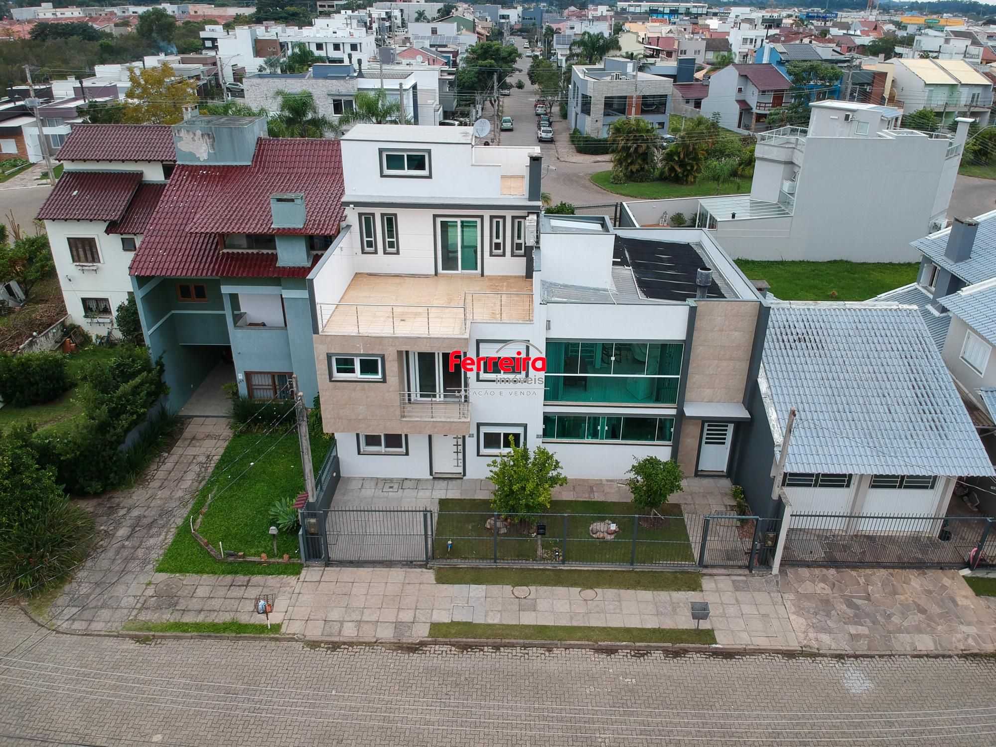 Casa no Lagos de Nova Ipanema com Elevador