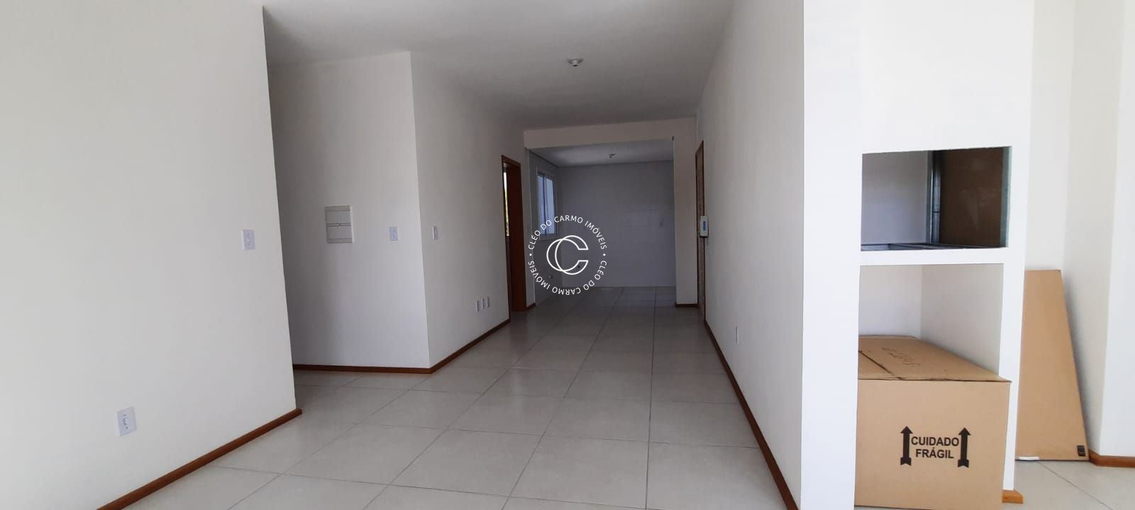 Apartamento à venda com 2 quartos, 81m² - Foto 2