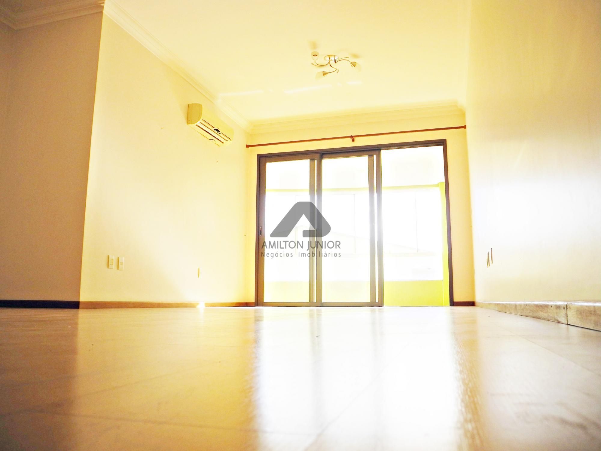 Apartamento à venda com 3 quartos, 140m² - Foto 4