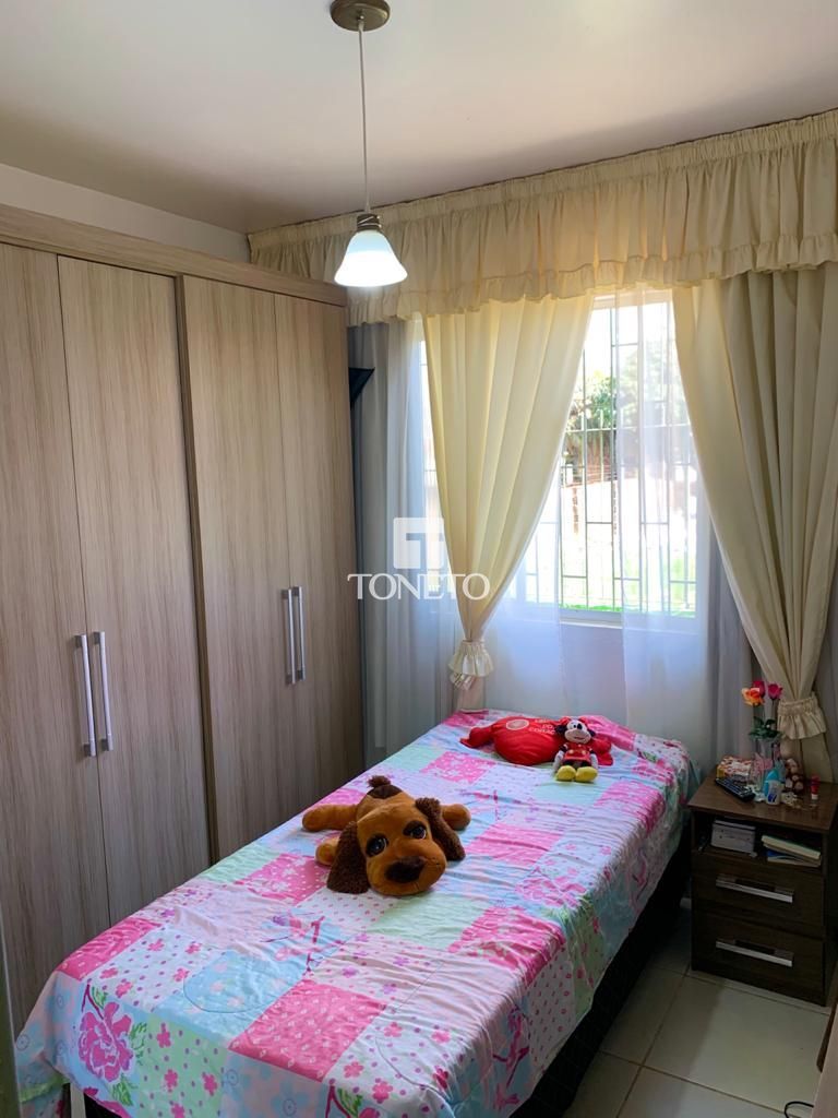 Casa à venda com 8 quartos, 240m² - Foto 5