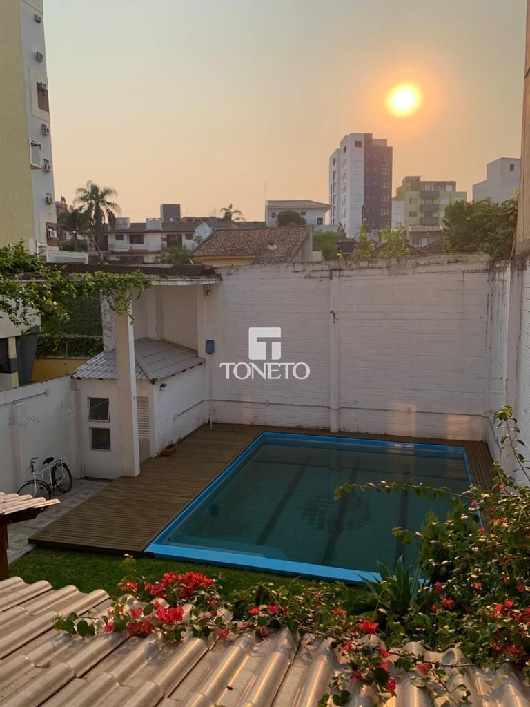 Casa à venda com 4 quartos, 325m² - Foto 4