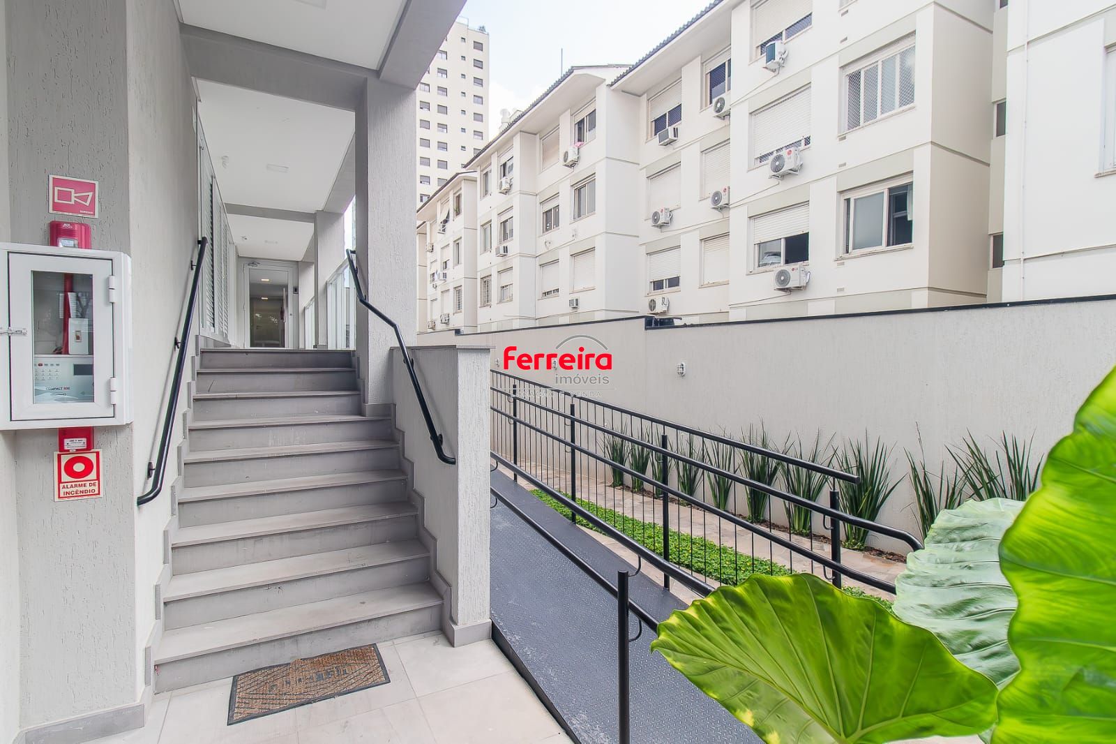 Apartamento no Palazzo Di Milano, 1 suíte, à venda, 44 m², Menino Deus - Porto Alegre — foto 2