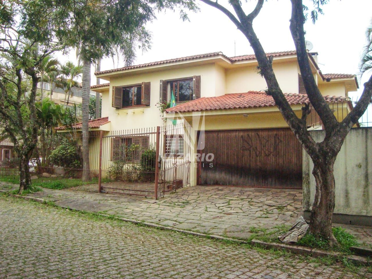 Sobrado  venda  no Jardim Itu - Porto Alegre, RS. Imveis