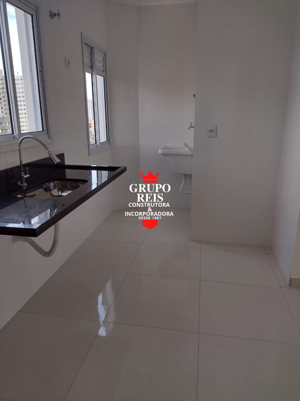 Apartamento à venda com 2 quartos, 50m² - Foto 14