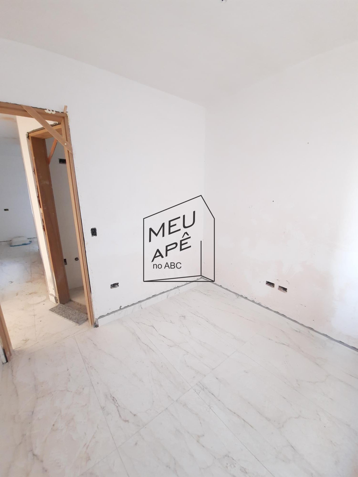 Apartamento à venda com 2 quartos, 37m² - Foto 10