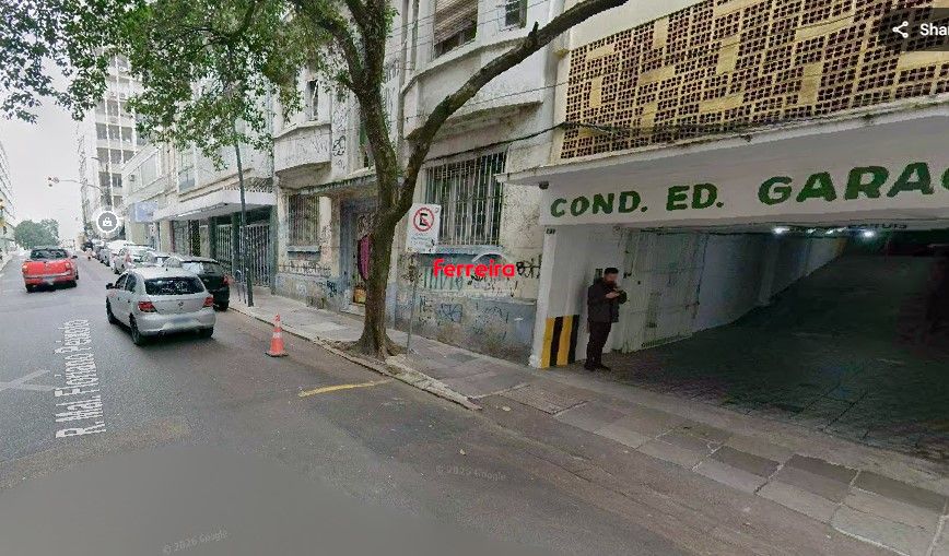 Box de garagem para venda no centro