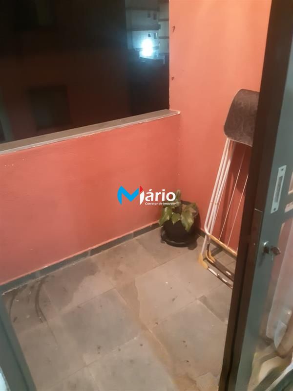 Apartamento à venda com 2 quartos, 67m² - Foto 4