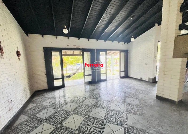 Sala de estar com varanda