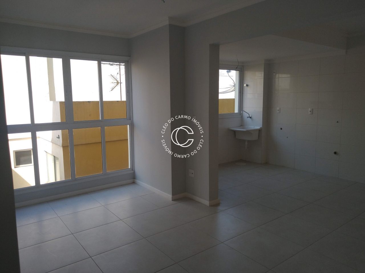 Apartamento à venda com 1 quarto, 46m² - Foto 2