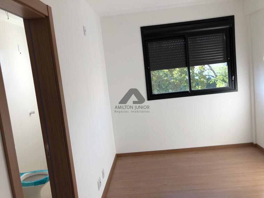 Apartamento à venda com 2 quartos, 104m² - Foto 5