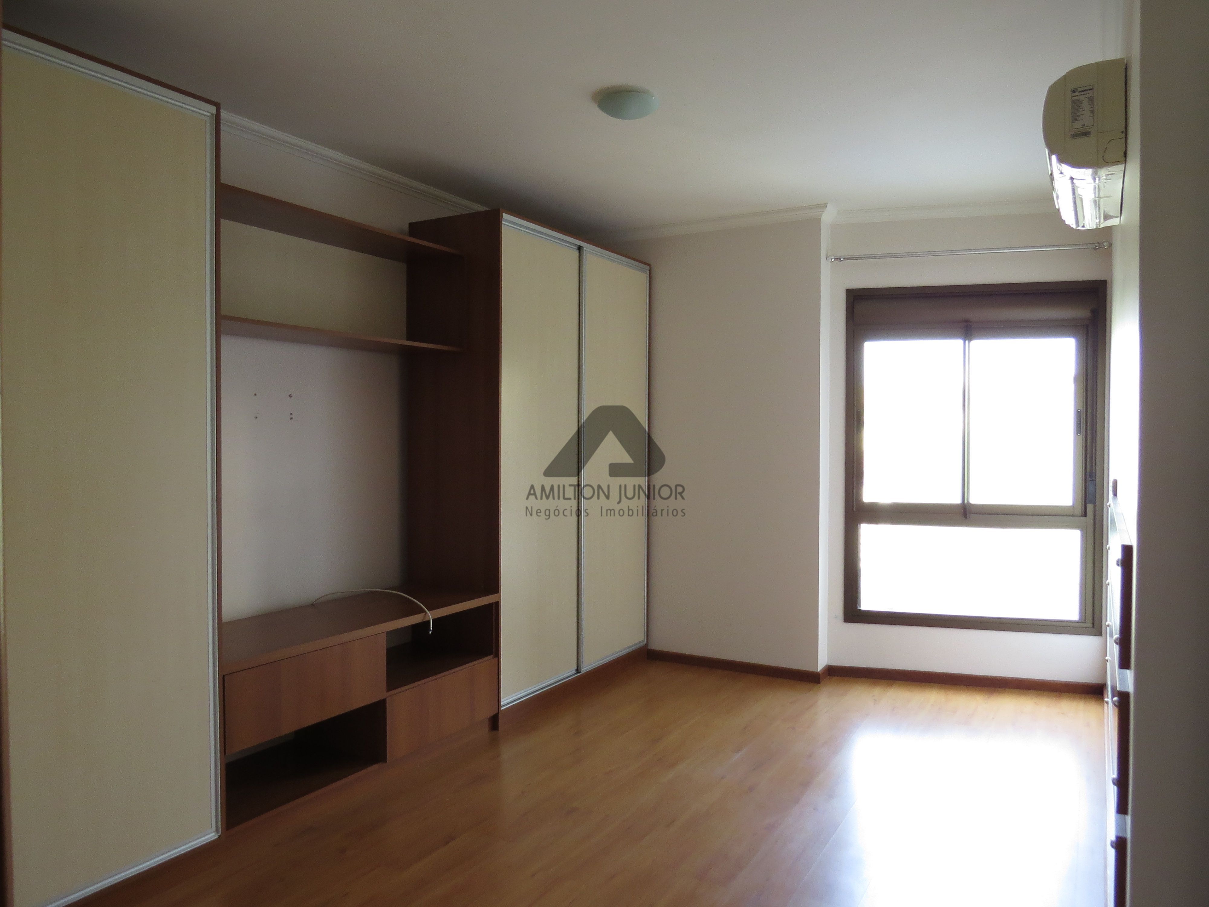 Apartamento à venda com 3 quartos, 140m² - Foto 9