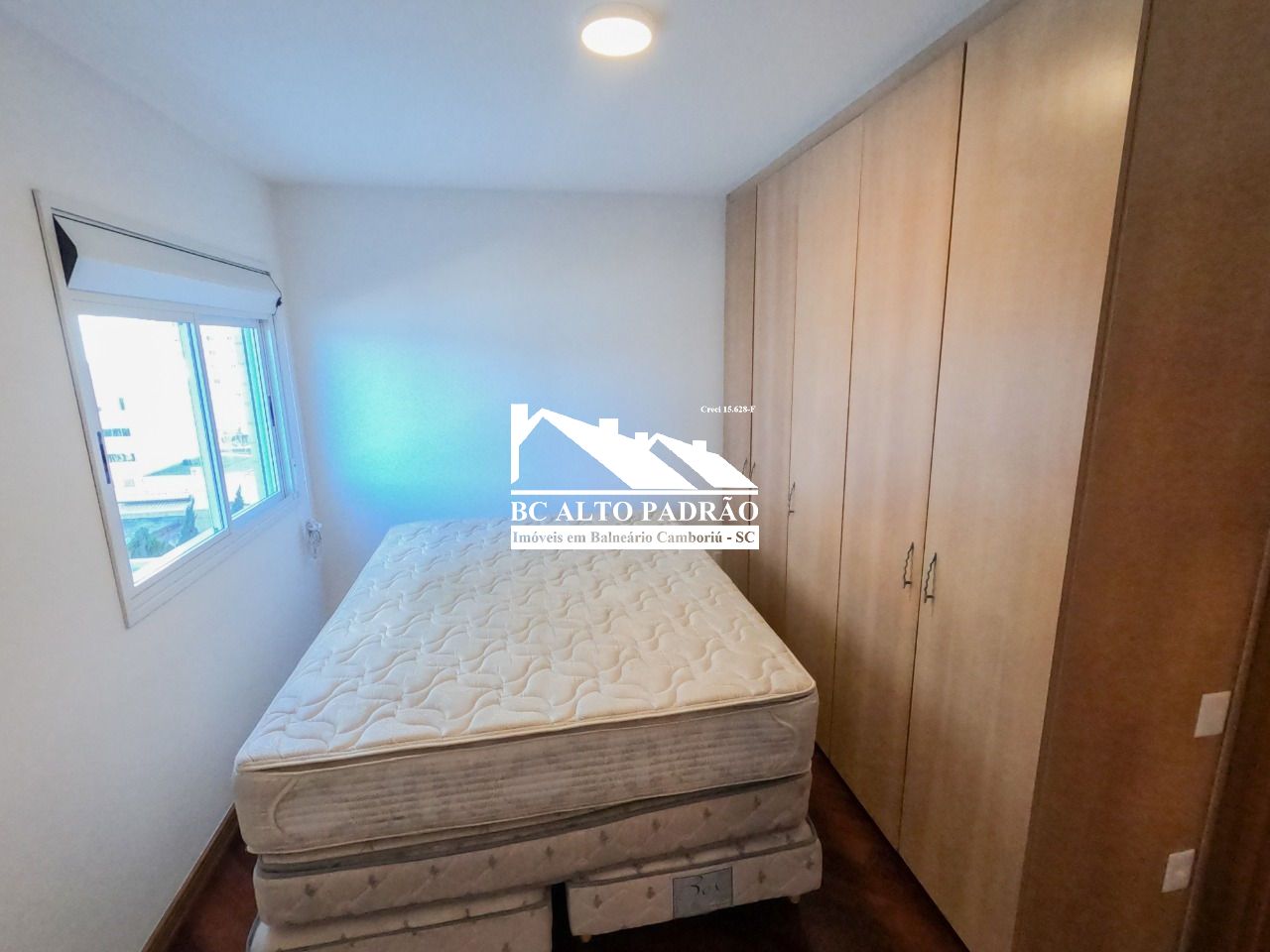 Apartamento à venda com 3 quartos, 185m² - Foto 11