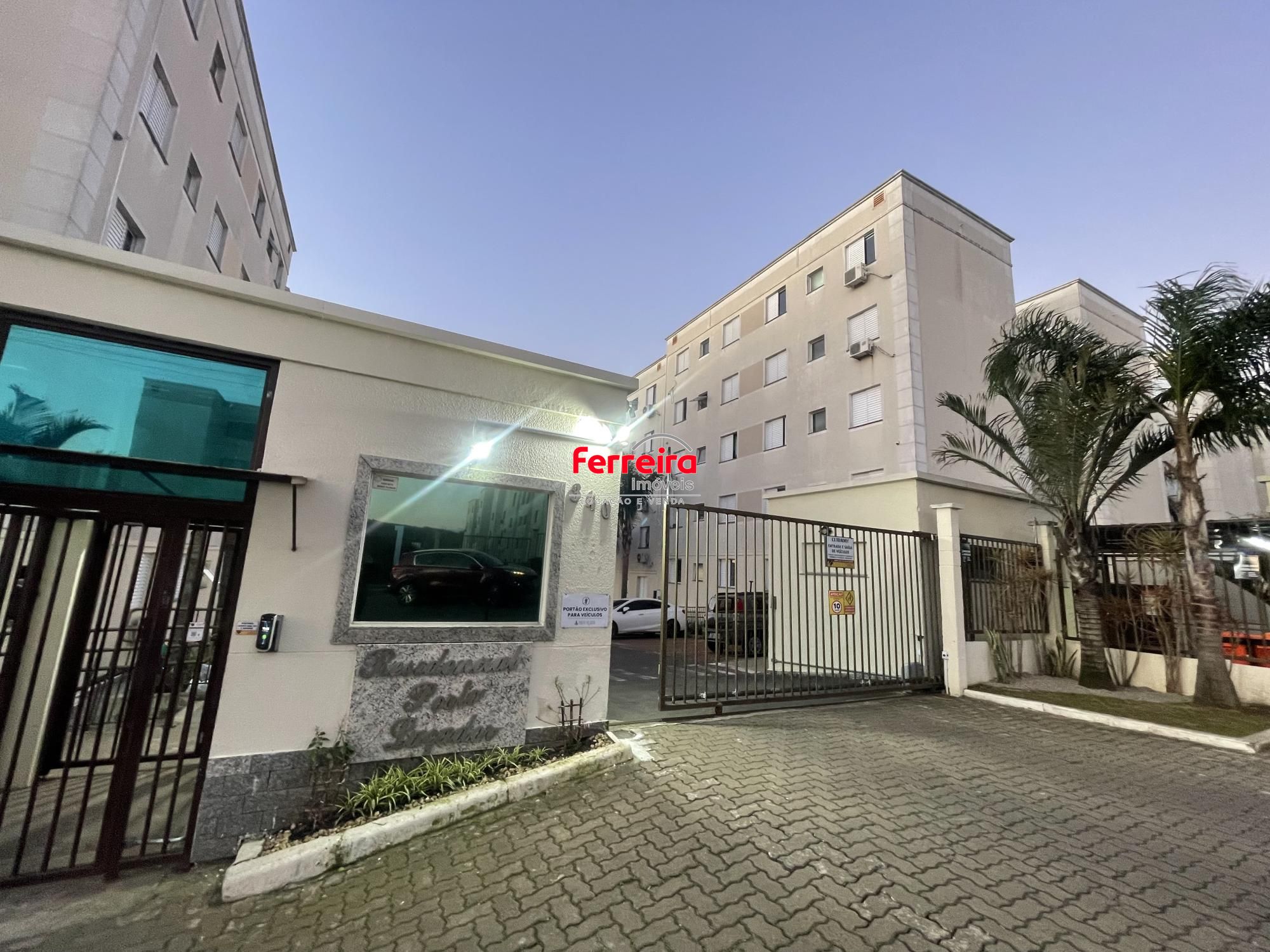 Apartamento 2 dormitórios 1 vaga no condomínio Laçador, Jardim Leopoldina
