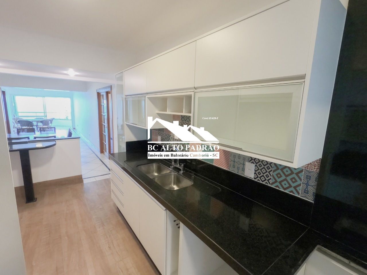 Apartamento à venda com 3 quartos, 185m² - Foto 18