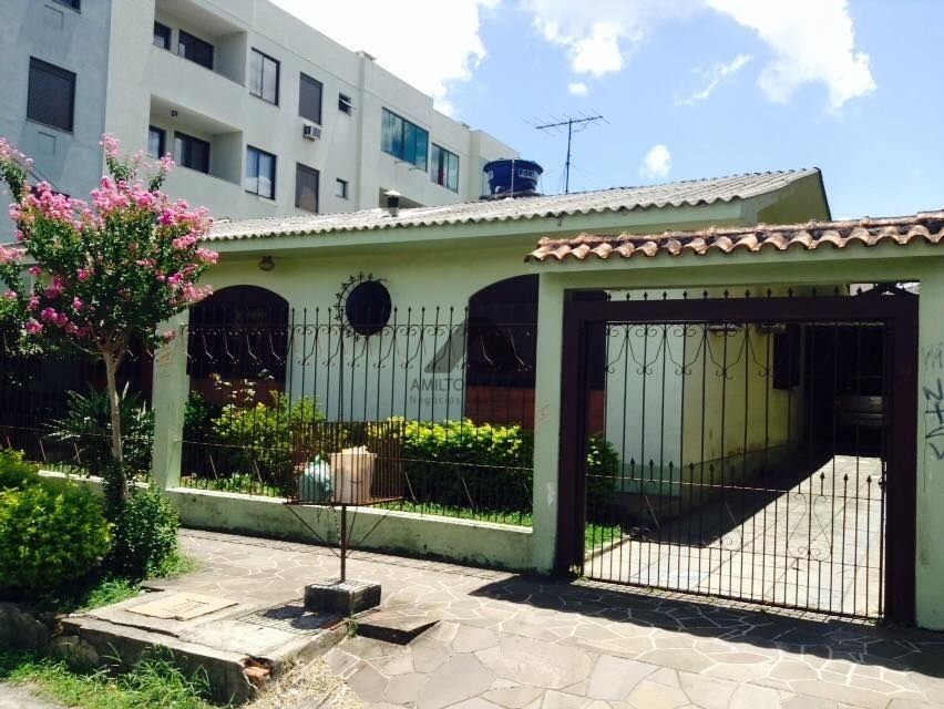 Casa à venda com 3 quartos, 115m² - Foto 2