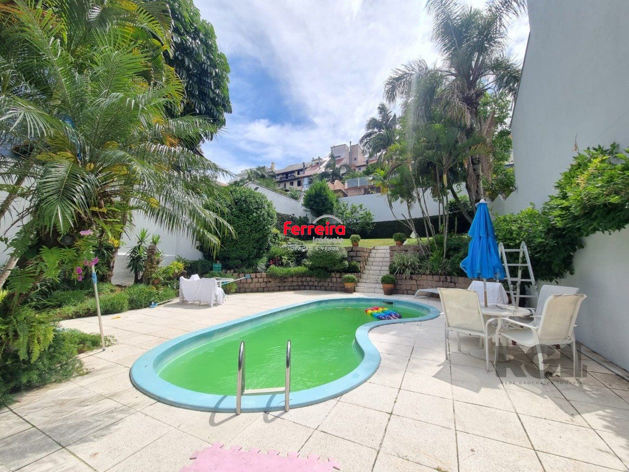 Casa Bairro Jardim Isabel/ Amplo Pátio / Piscina / 3 Dormitórios