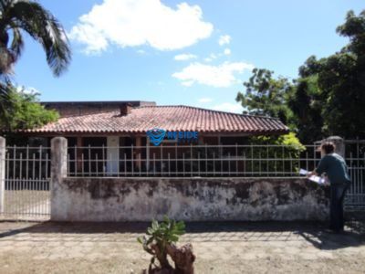 Casa  venda  no Pinheiro Machado - Santa Maria, RS. Imveis